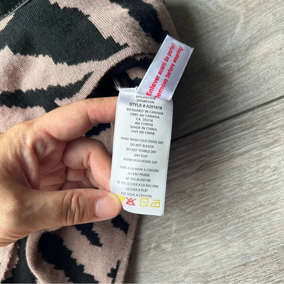 Alison Sheri Animal Print  Sweater Dress Removable Belt - Picture 10 of 16